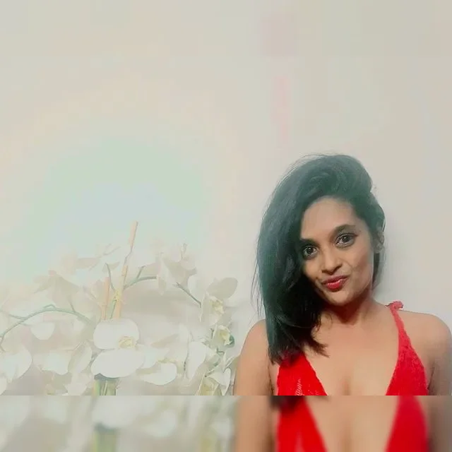 Bild 3 von IndianSerishaXXX