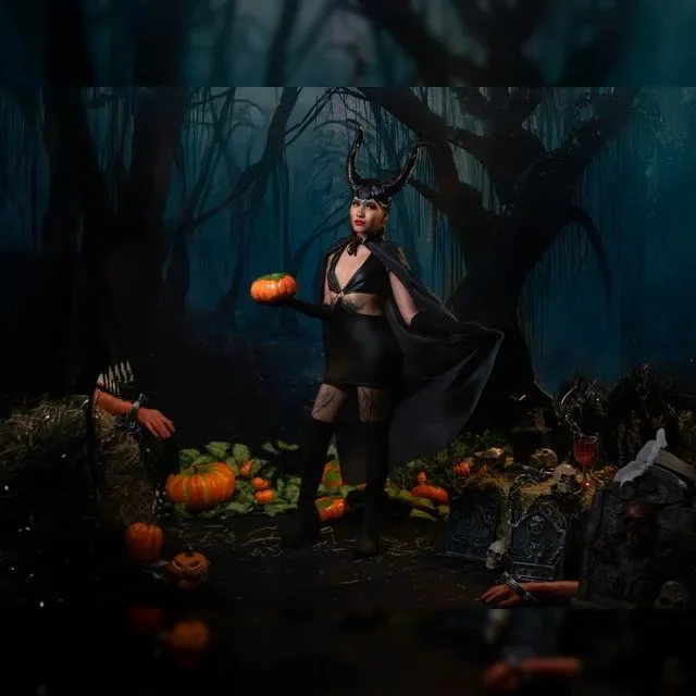 Bild 4 von NailaMistress