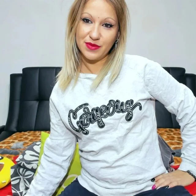 AdelaHotXXX
