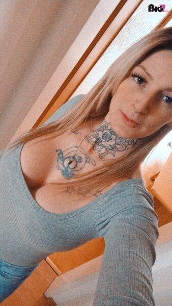 Julia2112