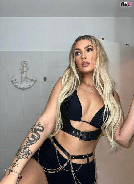 Luna_Blond