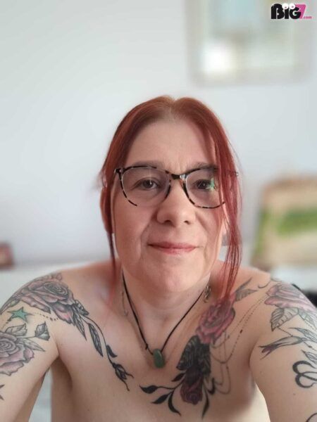 HotMilfSunny