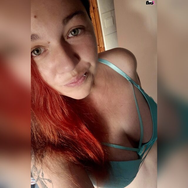 Julie34