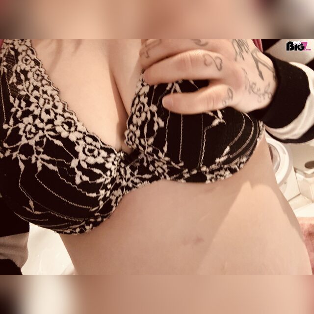 Karina12