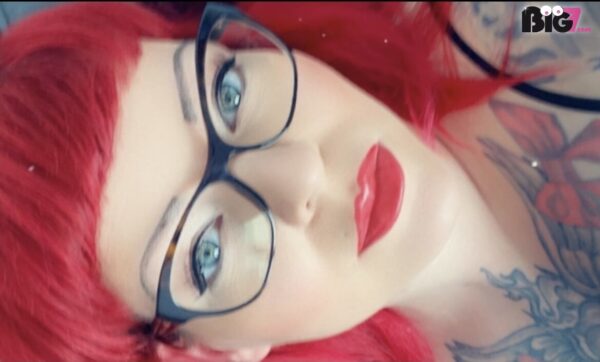 MiriiiRedhead