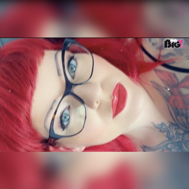 MiriiiRedhead