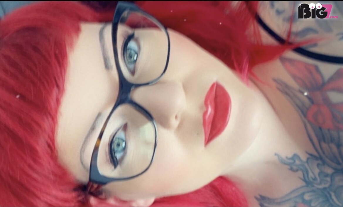 MiriiiRedhead