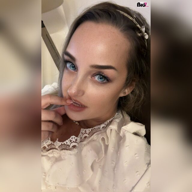NaturalBarbieMilf