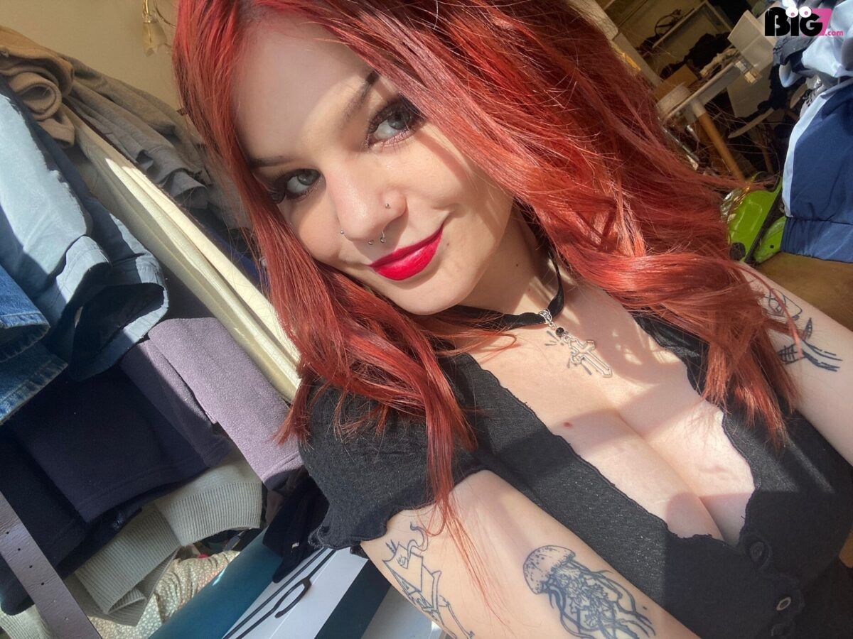 RoxyFlirt